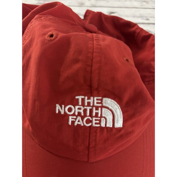 The North Face Hat Cap Strap Back Red Nylon Embroidered Logo Mens Hiking - Picture 9 of 9